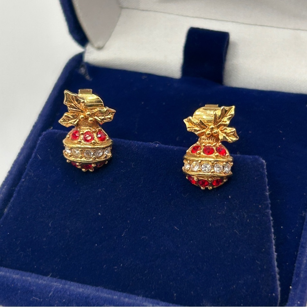 Avon Xmas Gold and Red Crystal Festive Earrings - Picture 7 of 10